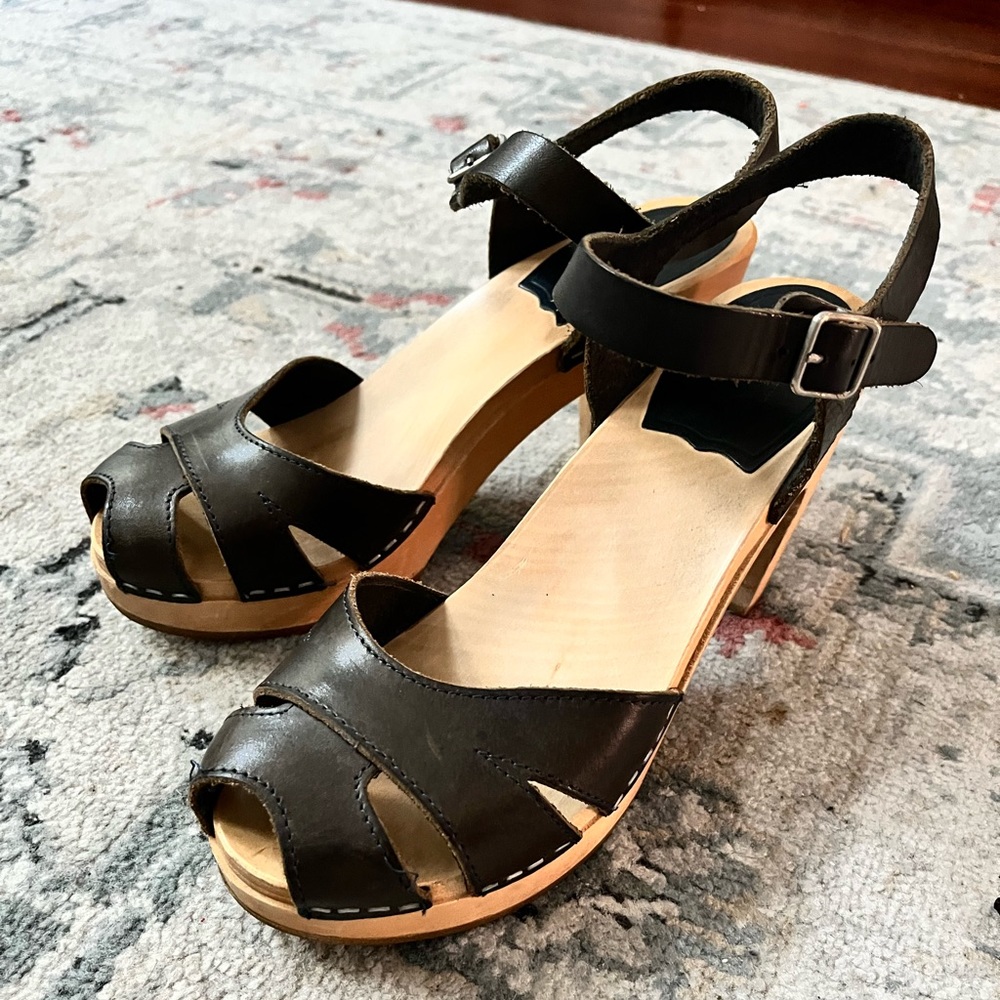 Swedish Hasbeens Dark Blue size 38